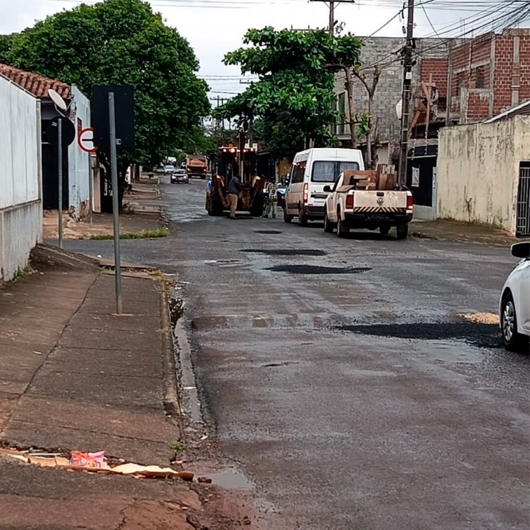 Sarandi intensifica operação tapa-buracos e prepara a retomada dos serviços de recapeamento asfaltico nas próximas semanas